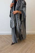 Load image into Gallery viewer, Muse abaya
