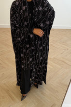 Load image into Gallery viewer, Floral abaya

