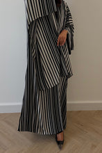Load image into Gallery viewer, Muse abaya
